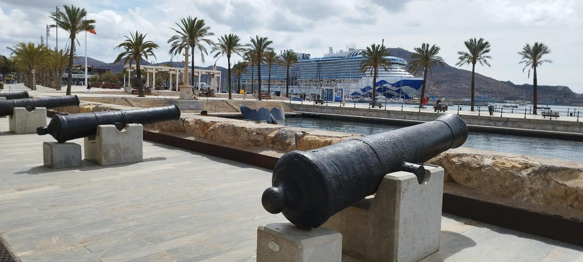 דירות Atico A Cartagena Centro Historico Parking מראה חיצוני תמונה